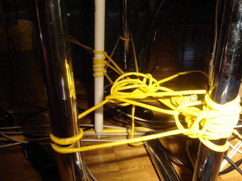 utp_kabel_haelt_den_schirm_bei_der_stange